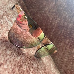 Rose Gold mirrored Sunnies